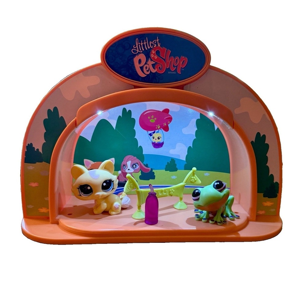 Littlest Pet Shop LPS Light Up Dome Sportiest Athletic Field #1040 #1041 Works